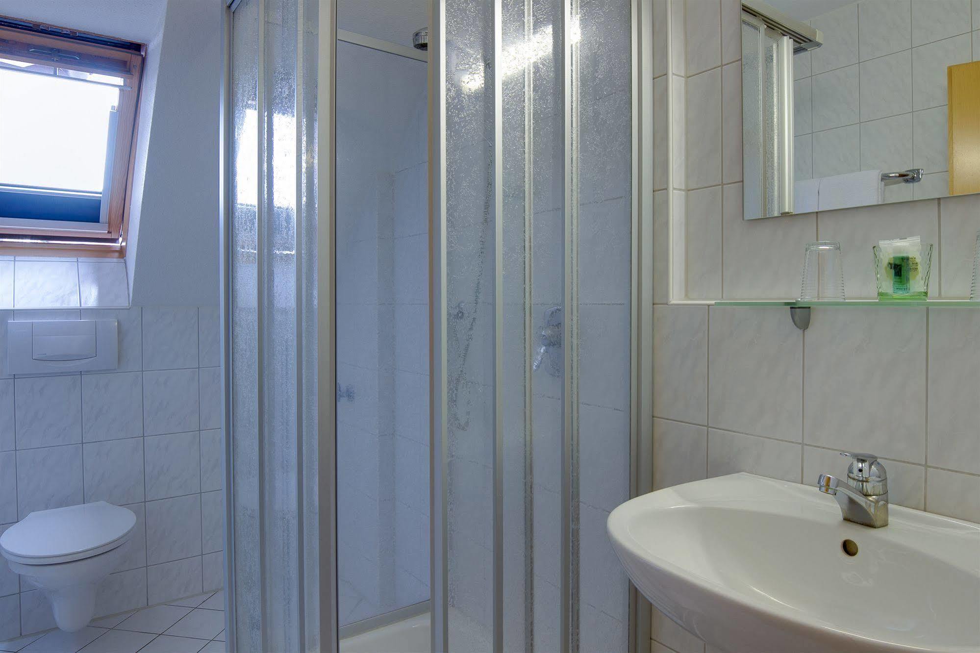 Central Hotel Friedrichshafen Dış mekan fotoğraf